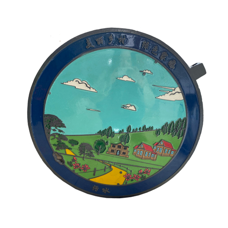 Cubierta de pozo decorada artística